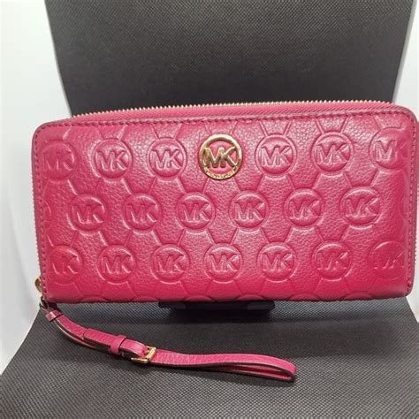 Michael Kors Wristlet Wallet Cranberry Color 